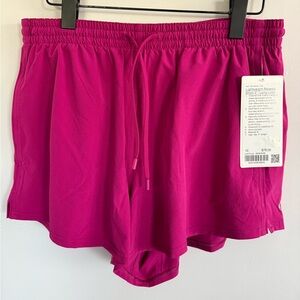 NWT Lululemon Lightweight High-Rise Relaxed Short 3" *Long Liner Size 10